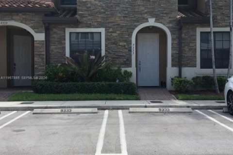 Купить таунхаус в Хайалиа Гарденс, Флорида 3 спальни, 143.53м2, № 2025736 - фото 15