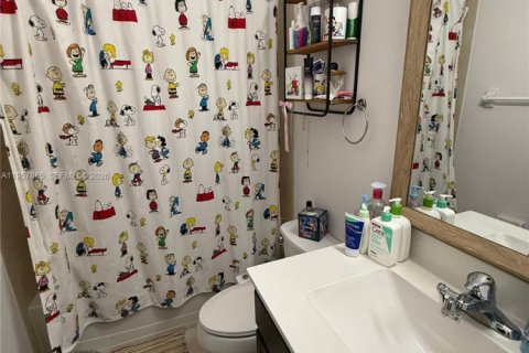 Adosado en venta en Hialeah Gardens, Florida, 3 dormitorios, 143.53 m2 № 2025736 - foto 18