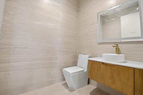 Купить виллу или дом в Холливуд, Флорида 4 спальни, 246.84м2, № 2033724 - фото 10