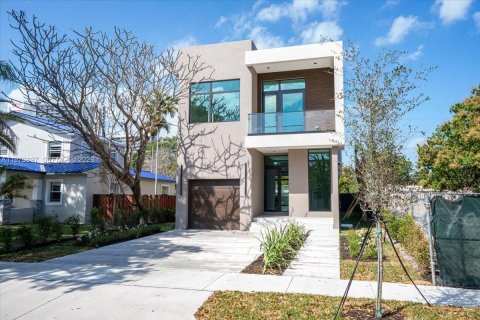 Купить виллу или дом в Холливуд, Флорида 4 спальни, 246.84м2, № 2033724 - фото 2