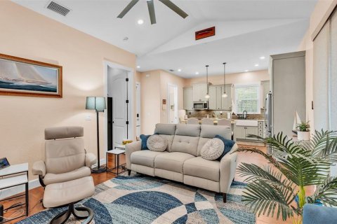 Casa en venta en Polk City, Florida, 1 dormitorio, 84.17 m2 № 1746691 - foto 26