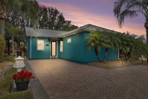 Casa en venta en Polk City, Florida, 1 dormitorio, 84.17 m2 № 1746691 - foto 10
