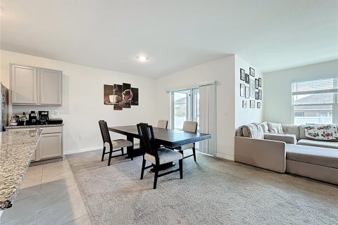 Casa en venta en Haines City, Florida, 4 dormitorios, 169.83 m2 № 2105920 - foto 9