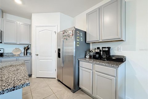 Casa en venta en Haines City, Florida, 4 dormitorios, 169.83 m2 № 2105920 - foto 7