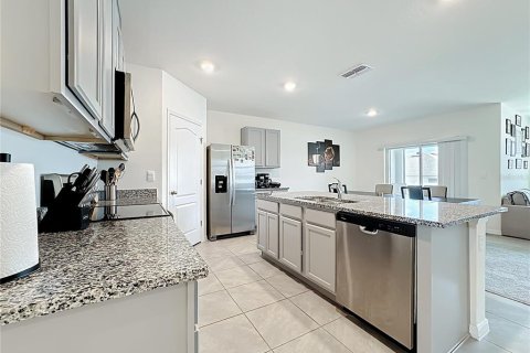 Casa en venta en Haines City, Florida, 4 dormitorios, 169.83 m2 № 2105920 - foto 4