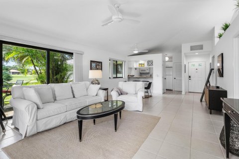 Touwnhouse à vendre à Palm Beach Gardens, Floride: 2 chambres, 105.44 m2 № 2421285 - photo 4