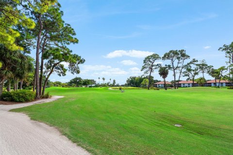 Touwnhouse à vendre à Palm Beach Gardens, Floride: 2 chambres, 105.44 m2 № 2421285 - photo 28