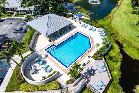Touwnhouse à vendre à Palm Beach Gardens, Floride: 2 chambres, 105.44 m2 № 2421285 - photo 2