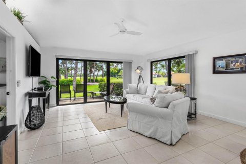 Touwnhouse à vendre à Palm Beach Gardens, Floride: 2 chambres, 105.44 m2 № 2421285 - photo 20