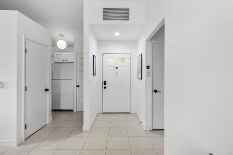 Touwnhouse à vendre à Palm Beach Gardens, Floride: 2 chambres, 105.44 m2 № 2421285 - photo 15