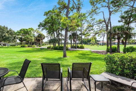 Touwnhouse à vendre à Palm Beach Gardens, Floride: 2 chambres, 105.44 m2 № 2421285 - photo 24