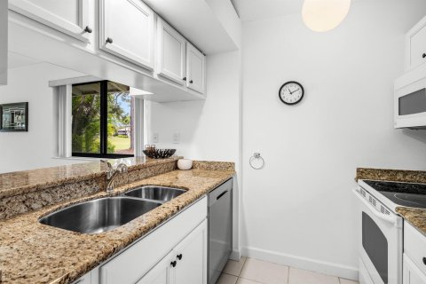 Touwnhouse à vendre à Palm Beach Gardens, Floride: 2 chambres, 105.44 m2 № 2421285 - photo 18
