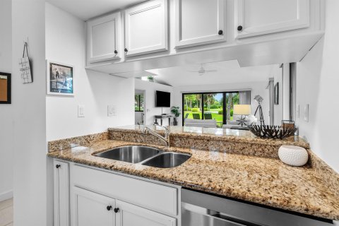 Touwnhouse à vendre à Palm Beach Gardens, Floride: 2 chambres, 105.44 m2 № 2421285 - photo 8