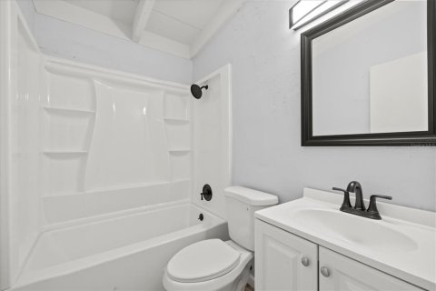 House in Tampa, Florida 2 bedrooms, 69.49 sq.m. № 1766990 - photo 15