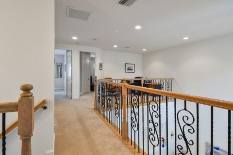 Townhouse in Palm Beach Gardens, Florida 3 bedrooms, 215.44 sq.m. № 2146054 - photo 19