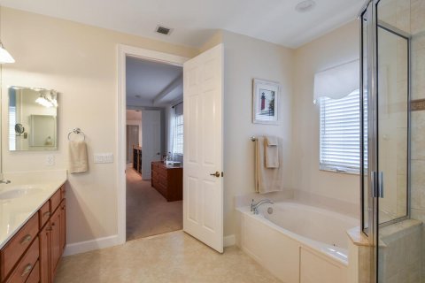 Townhouse in Palm Beach Gardens, Florida 3 bedrooms, 215.44 sq.m. № 2146054 - photo 27