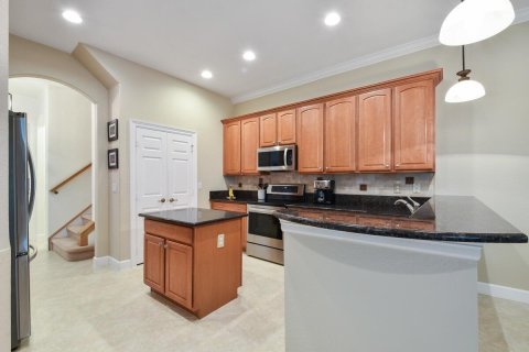 Townhouse in Palm Beach Gardens, Florida 3 bedrooms, 215.44 sq.m. № 2146054 - photo 9