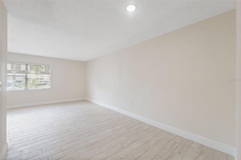 Copropriété à vendre à Tampa, Floride: 1 chambre, 70.61 m2 № 1905597 - photo 4