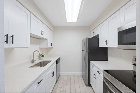 Copropriété à vendre à Tampa, Floride: 1 chambre, 70.61 m2 № 1905597 - photo 7