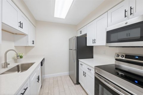 Copropriété à vendre à Tampa, Floride: 1 chambre, 70.61 m2 № 1905597 - photo 6