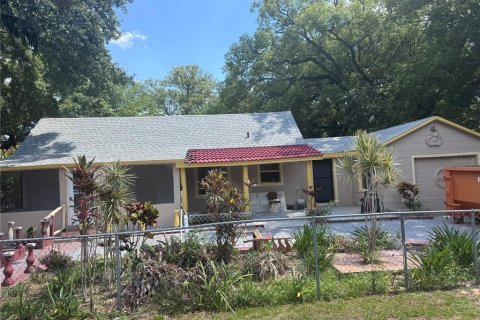 House in Orlando, Florida 5 bedrooms, 167.22 sq.m. № 1766066 - photo 1