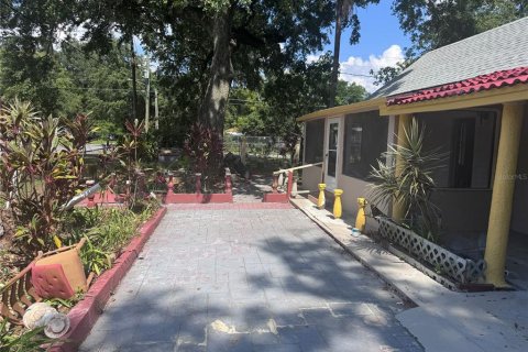 House in Orlando, Florida 5 bedrooms, 167.22 sq.m. № 1766066 - photo 3