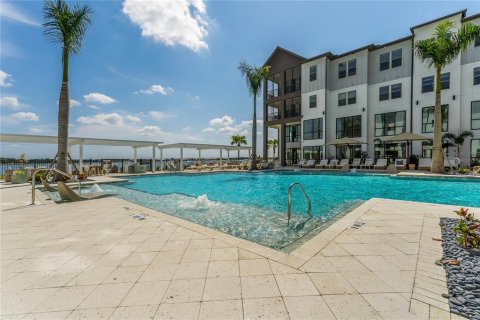 Apartamento en alquiler en Sarasota, Florida, 1 dormitorio, 75.72 m2 № 1824272 - foto 1