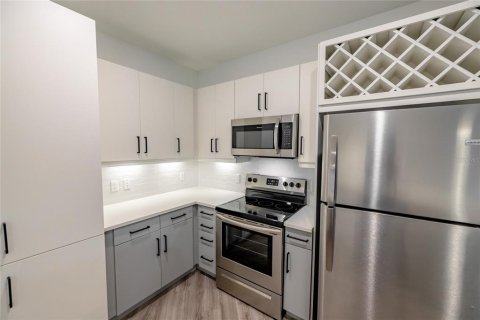 Apartamento en alquiler en Sarasota, Florida, 1 dormitorio, 75.72 m2 № 1824272 - foto 5