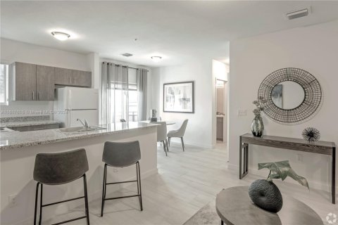 Appartement à louer à Hialeah, Floride: 2 chambres, 74.51 m2 № 1763598 - photo 3