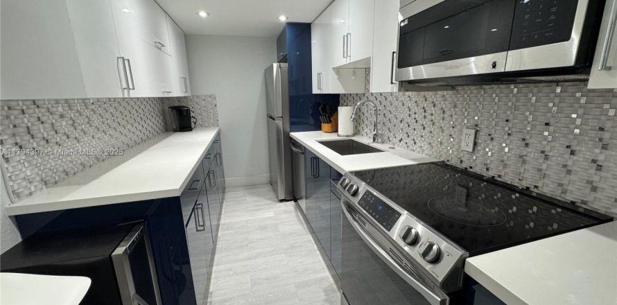 Condo à Miami, Floride, 2 chambres № 1711306
