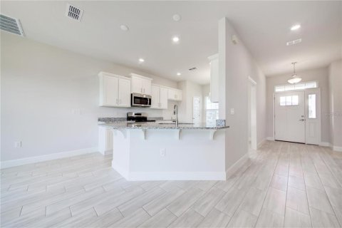Villa ou maison à louer à Parrish, Floride: 5 chambres, 251.3 m2 № 2433299 - photo 2