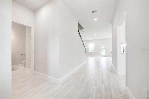 Villa ou maison à louer à Parrish, Floride: 5 chambres, 251.3 m2 № 2433299 - photo 8
