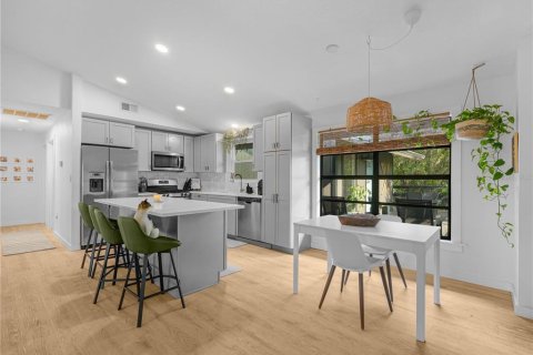 Casa en venta en Arcadia, Florida, 4 dormitorios, 233.18 m2 № 1908281 - foto 9