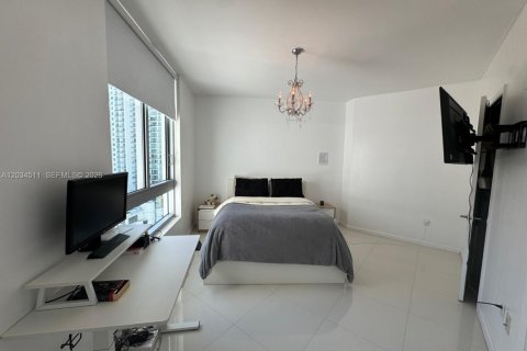 Condo in Miami, Florida, 1 bedroom  № 2087995 - photo 7