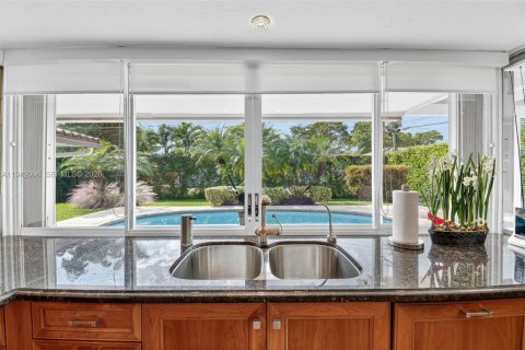 Villa ou maison à vendre à Miami, Floride: 3 chambres, 209.59 m2 № 2059810 - photo 14