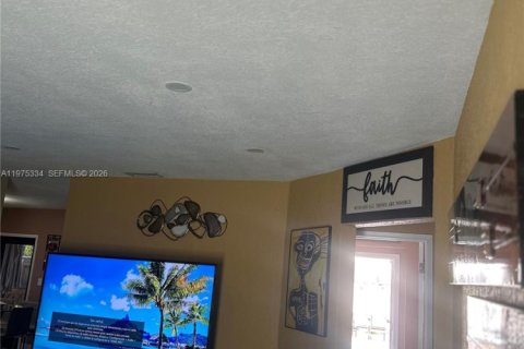 Купить виллу или дом в Помпано-Бич, Флорида 3 спальни, № 2041383 - фото 19