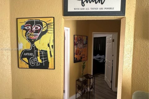 Купить виллу или дом в Помпано-Бич, Флорида 3 спальни, № 2041383 - фото 18