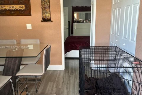 Купить виллу или дом в Помпано-Бич, Флорида 3 спальни, № 2041383 - фото 8