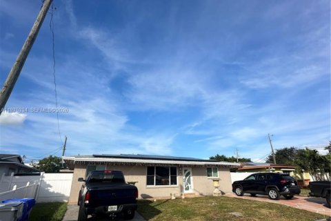 Купить виллу или дом в Помпано-Бич, Флорида 3 спальни, № 2041383 - фото 23