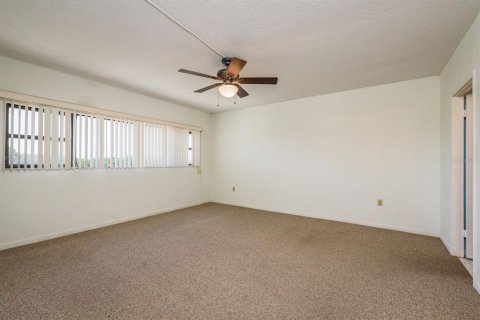 Condominio en venta en Clearwater, Florida, 2 dormitorios, 121.7 m2 № 1733571 - foto 13