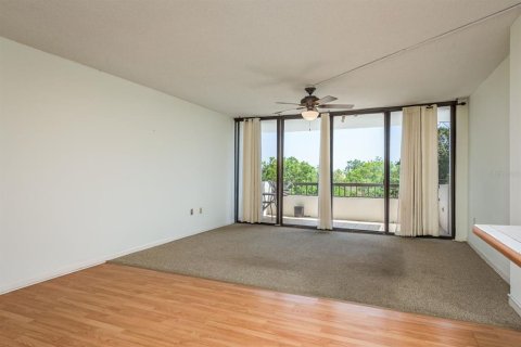 Condominio en venta en Clearwater, Florida, 2 dormitorios, 121.7 m2 № 1733571 - foto 4