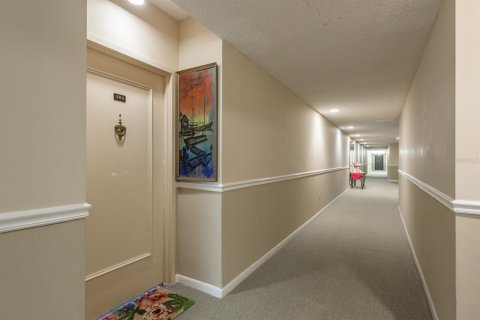 Condominio en venta en Clearwater, Florida, 2 dormitorios, 121.7 m2 № 1733571 - foto 2