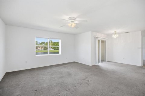 Condo in Bunnell, Florida, 2 bedrooms  № 2157025 - photo 19