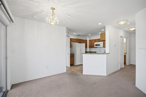 Condo in Bunnell, Florida, 2 bedrooms  № 2157025 - photo 12
