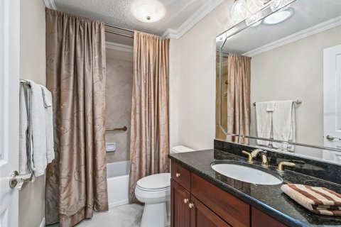 Casa en venta en The Villages, Florida, 3 dormitorios, 185.8 m2 № 1759248 - foto 25