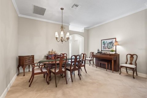 Casa en venta en The Villages, Florida, 3 dormitorios, 185.8 m2 № 1759248 - foto 5