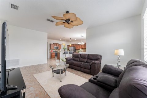 House in Ruskin, Florida 5 bedrooms, 307.32 sq.m. № 1560854 - photo 19