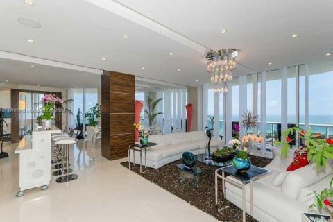 Condo in Aventura, Florida, 5 bedrooms № 2060189