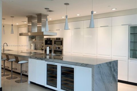 Condo in Aventura, Florida, 5 bedrooms № 2060189 - photo 10