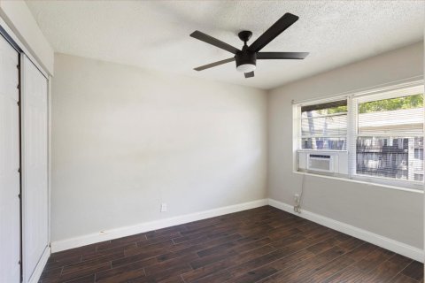 Immobilier commercial à vendre à Fort Lauderdale, Floride: 259.38 m2 № 2184894 - photo 12